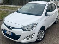 Usata Hyundai i20 Edition 85 CV (62 kW) 2014 Bianco Berlina
