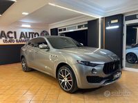 Usata Maserati Levante GranLusso 250 CV (183 kW) 2018 Grigio SUV