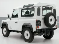Usata Land Rover Defender Basis 122 CV (89 kW) 2015 Bianco pastello SUV