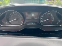 Usata Peugeot 208 68 CV (50 kW) 2019 Utilitaria
