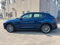 Begagnad Alfa Romeo Stelvio Tech Edition 190 HK (139 kW) 2019 Blå SUV