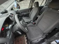Usado VW Golf V 105 CV (77 kW) 2004 Negro Utilitario