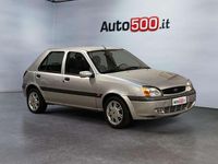 Usata Ford Fiesta Zetec 75 CV (55 kW) 2000 Argento Utilitaria