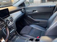 Usata Mercedes CLA220 Edition 177 CV (130 kW) 2017 Blu/azzurro Berlina