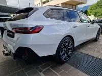Usata BMW 540 M Sport 303 CV (222 kW) 2025 Mineralweiss metallic Station wagon
