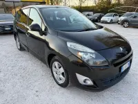 Usata Renault Grand Scénic 110 CV (80 kW) 2010 Marrone Monovolume