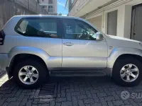 Usata Toyota Land Cruiser 166 CV (122 kW) 2004 Grigio SUV