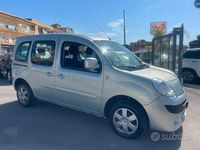 Usata Renault Kangoo 90 CV (66 kW) 2012 Grigio Monovolume