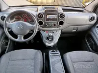 Begagnad Citroën Berlingo XTR 120 HK (88 kW) 2018 Grå Minibuss