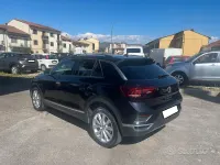 Usata VW T-Roc Advance 116 CV (85 kW) 2019 Nero SUV