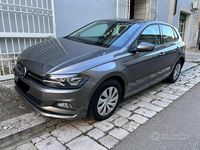 Usata VW Polo Comfortline 95 CV (69 kW) 2018 Grigio Utilitaria