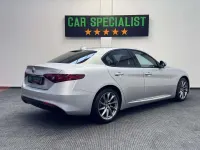 Usata Alfa Romeo Giulia 160 CV (117 kW) 2021 Argento Berlina