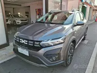Usata Dacia Sandero Stepway 101 CV (74 kW) 2024 Grigio Berlina