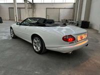 Usata Jaguar XK8 284 CV (208 kW) 1997 Bianco Cabrio