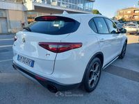Usata Alfa Romeo Stelvio Ti 209 CV (153 kW) 2022 Bianco SUV
