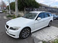 Begagnad BMW 318 143 HK (105 kW) 2010 Vit Kombi