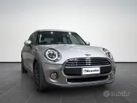 Usata Mini ONE 102 CV (75 kW) 2019 Grigio Utilitaria