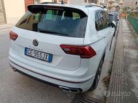Usata VW Tiguan R-line 150 CV (110 kW) 2021 Bianco SUV