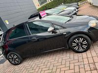 Usata Fiat Punto Street 69 CV (50 kW) 2014 Nero Berlina