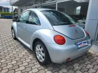 Usata VW New Beetle 105 CV (77 kW) 2006 Grigio Utilitaria