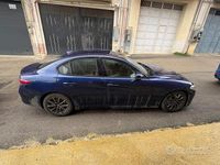 Usata Alfa Romeo Giulia 180 CV (132 kW) 2018 Blu Berlina