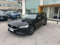 Usata Volvo V60 163 CV (119 kW) 2022 Nero Station wagon