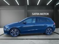 Usata Mercedes B180 116 CV (85 kW) 2019 Bianco Monovolume