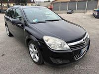 Usata Opel Astra Cosmo 125 CV (91 kW) 2008 Nero Station wagon