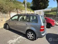 Usata VW Touran 105 CV (77 kW) 2009 Grigio Monovolume