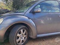 Usata VW New Beetle 101 CV (74 kW) 2005 Grigio Utilitaria