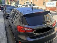 Usata Ford Fiesta ST-Line 120 CV (88 kW) 2017 Grigio Utilitaria