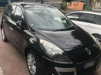 Usata Renault Scénic III 130 CV (95 kW) 2010 Nero Monovolume