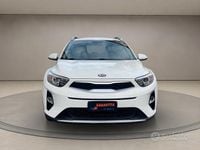 Usata Kia Stonic 101 CV (74 kW) 2020 Bianco SUV