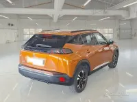 Usata Peugeot 2008 Allure 110 CV (80 kW) 2022 Arancione SUV