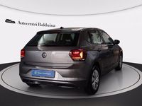 Usata VW Polo Trendline 90 CV (66 kW) 2021 Limestone grey metalizzato Utilitaria
