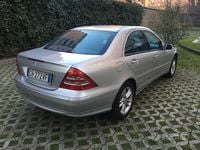 Usata Mercedes C320 Avantgarde 218 CV (160 kW) 2003 Grigio Berlina