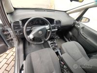 usata Opel Zafira modello Elegance 7 posti TDI 2200 cc