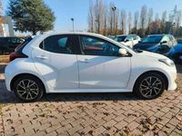 Usata Toyota Yaris Hybrid Trend 100 CV (73 kW) 2022 Bianco Utilitaria