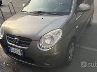Usata Kia Picanto 62 CV (45 kW) 2011 Grigio Utilitaria