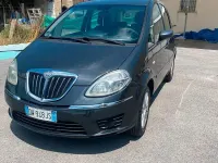 Usata Lancia Musa 90 CV (66 kW) 2009 Grigio Monovolume