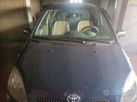 Usata Toyota Yaris 68 CV (50 kW) 2002 Blu/azzurro Berlina