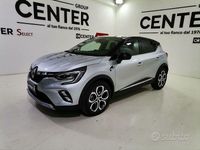Usata Renault Captur 145 CV (106 kW) 2022 Grigio SUV