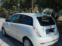 Usata Lancia Ypsilon 75 CV (55 kW) 2011 Bianco Utilitaria
