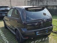 Usata Opel Corsa 90 CV (66 kW) 2006 Nero Utilitaria