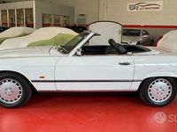 Usata Mercedes SL300 188 CV (138 kW) 1987 Bianco Cabrio