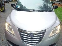 Usata Lancia Ypsilon Silver 69 CV (50 kW) 2014 Argento Utilitaria