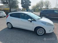 Usado Ford Fiesta 82 HP (60 kW) 2009 Branco Citadino