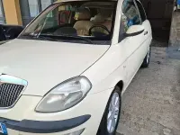 Usata Lancia Ypsilon 70 CV (51 kW) 2004 Giallo Utilitaria