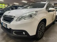 Usata Peugeot 2008 Active 82 CV (60 kW) 2016 Bianco SUV