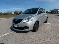 Usata Lancia Ypsilon 69 CV (50 kW) 2018 Grigio Utilitaria